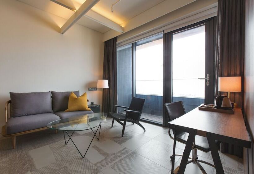 سوئیت رویال, Sr Hotel Magok