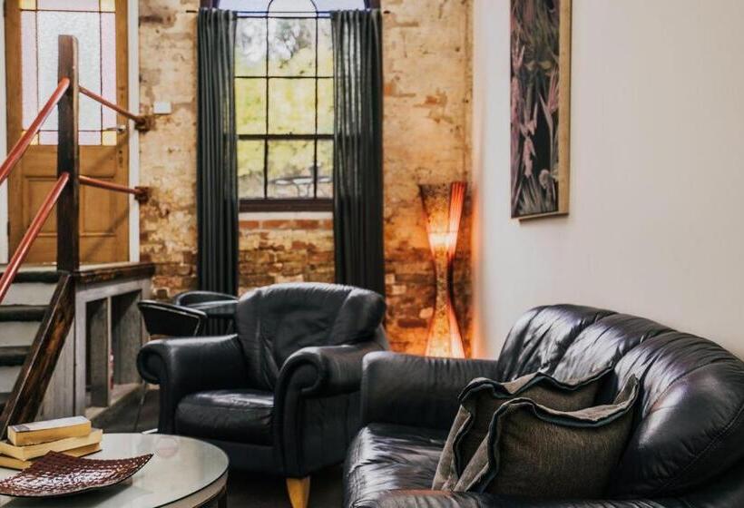 Family Suite, Albert Hotel Daylesford