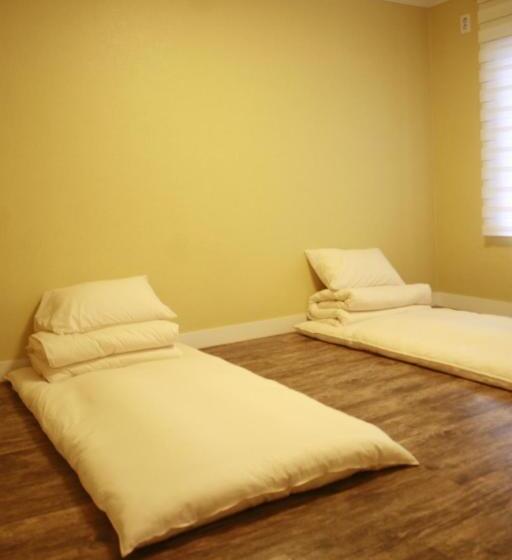 اتاق استاندارد, Crib 49 Guesthouse   Foreigner Only