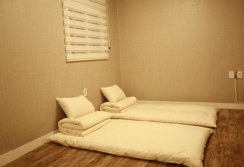 اتاق استاندارد, Crib 49 Guesthouse   Foreigner Only