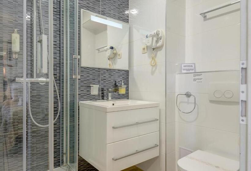اتاق استاندارد, Metropole Luxury Rooms