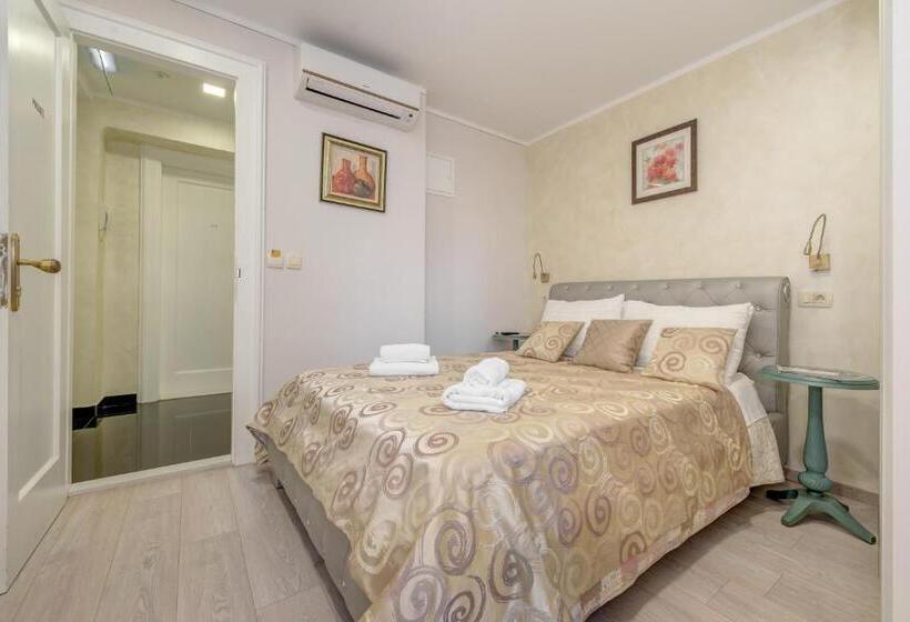 اتاق استاندارد, Metropole Luxury Rooms