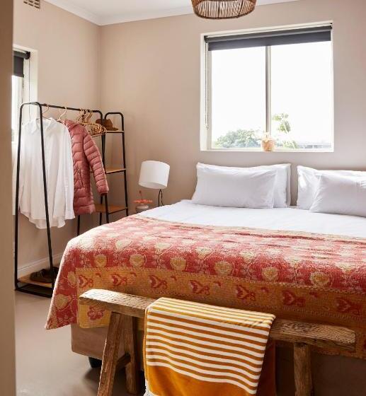 غرفة قياسية, The Big   Luxury Backpackers