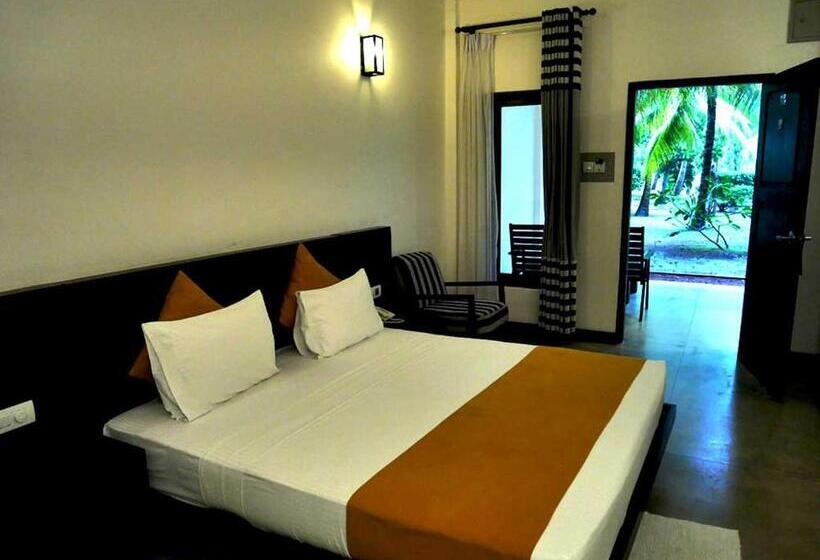Номер Deluxe с Балконом, Lagoon Paradise Beach Resort
