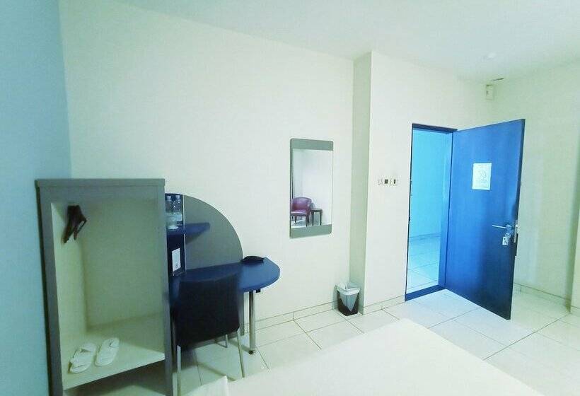 Номер Superior, El Hotel Malang