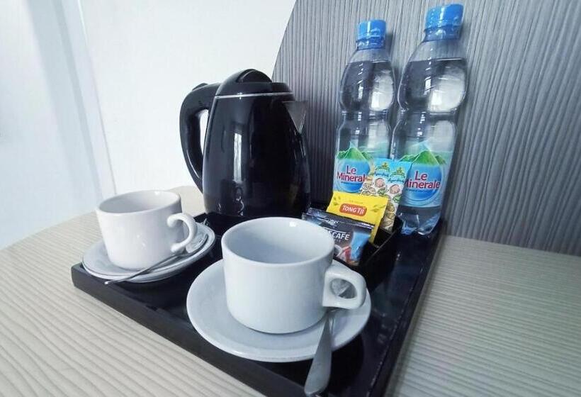 Трехместный Номер Deluxe, El Hotel Malang