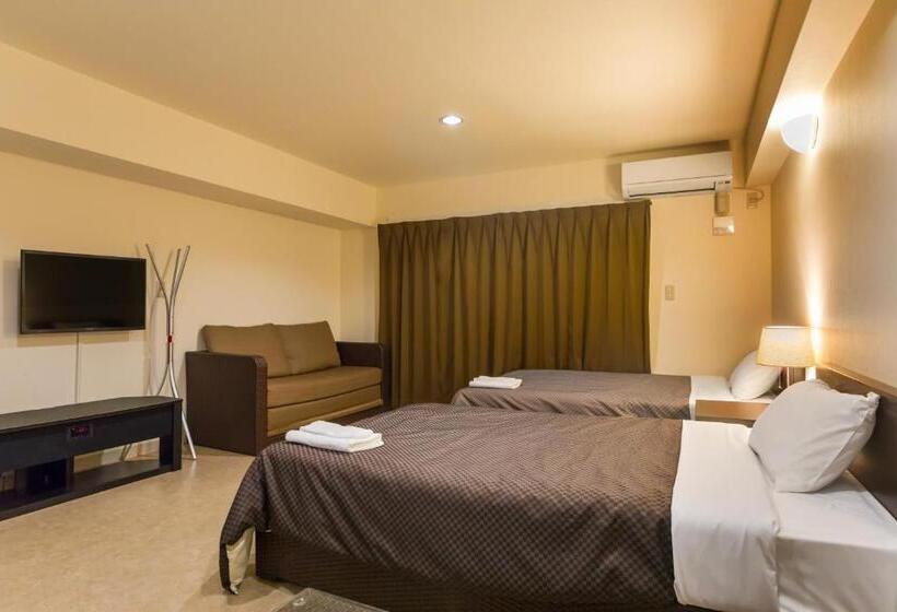이코노미 스튜디오, Condominium Hotel Monpa