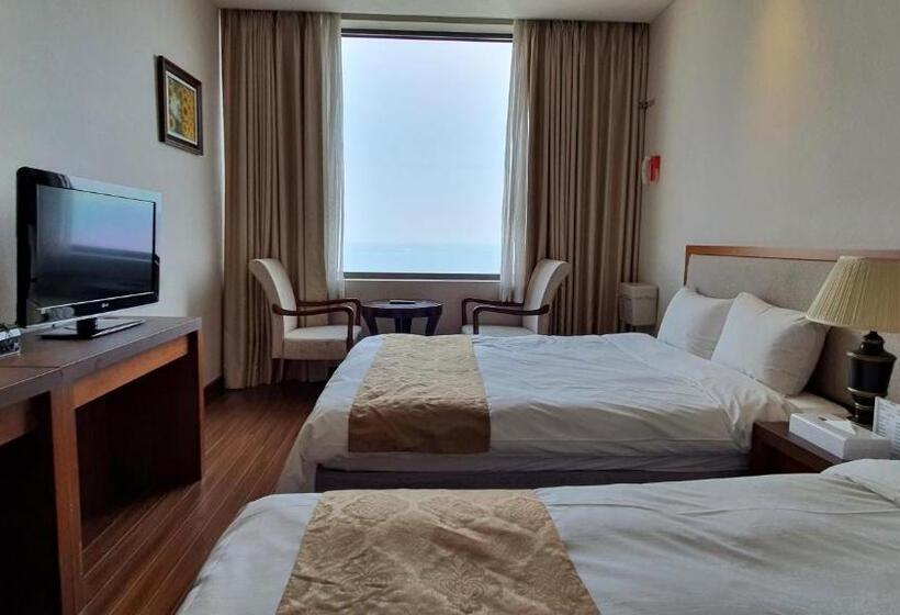 Номер Deluxe, Gyungpo Beach