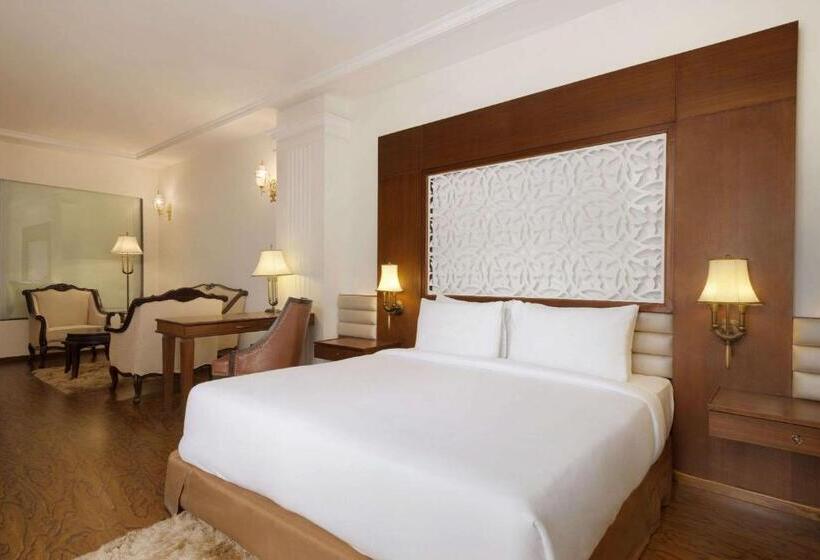سوئیت اجرایی با تخت کینگ, Ramada Plaza By Wyndham Chandigarh Zirakpur