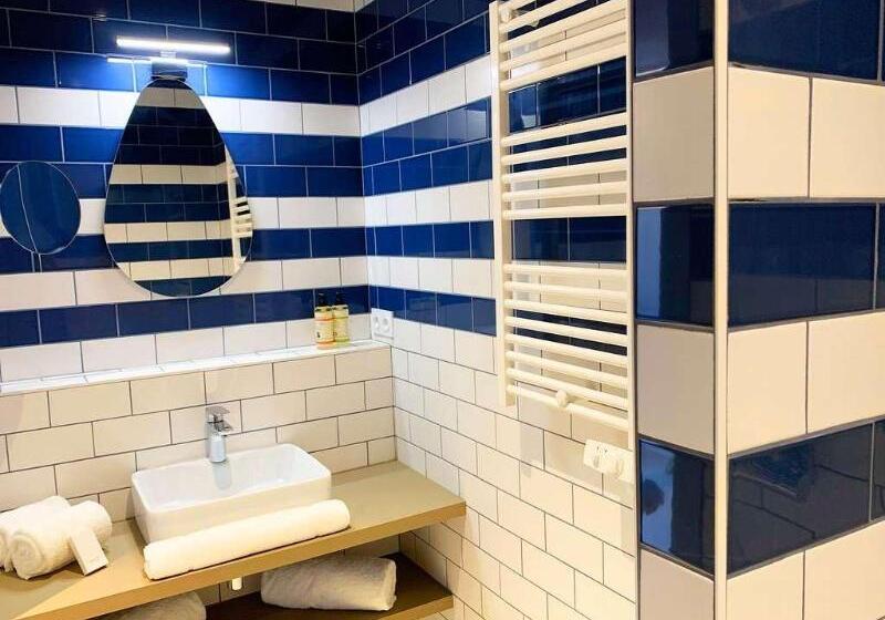Номер Стандарт, Scallywags Resort