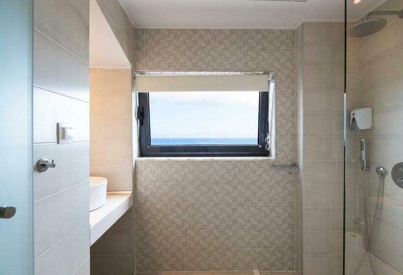 Quarto Executivo, Rethymno Hills