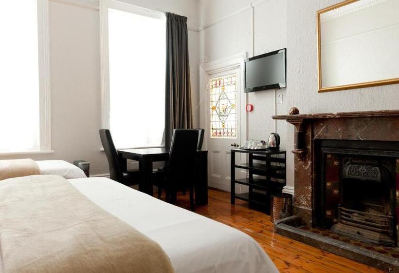 Номер Стандарт Трехместный, Ashanti Gardens Guesthouse