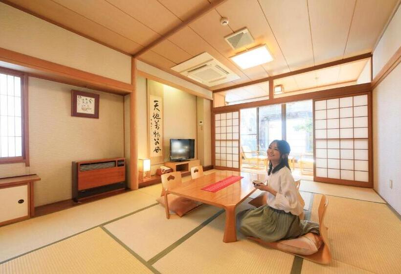 패밀리 룸 공용 욕실, Pony Onsen