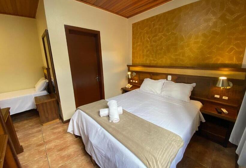 Quarto Triplo Estandar, Pousada Gramado