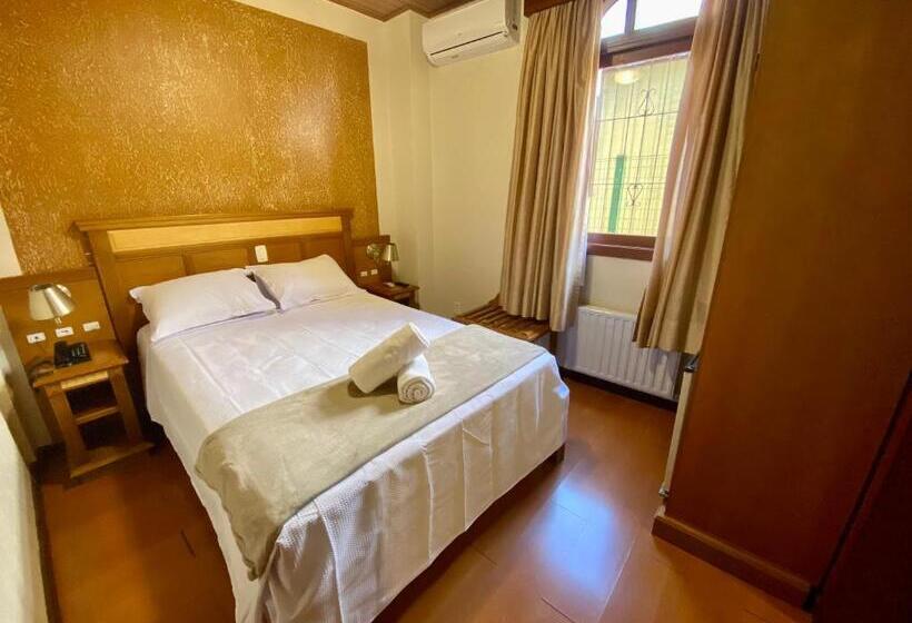 Quarto Estandar, Pousada Gramado
