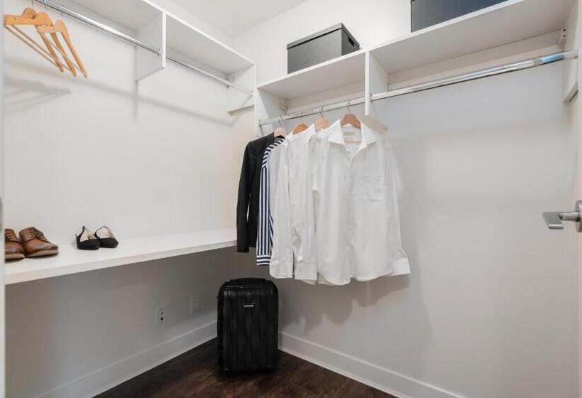استودیوی استاندارد, Level Vancouver   Yaletown Seymour