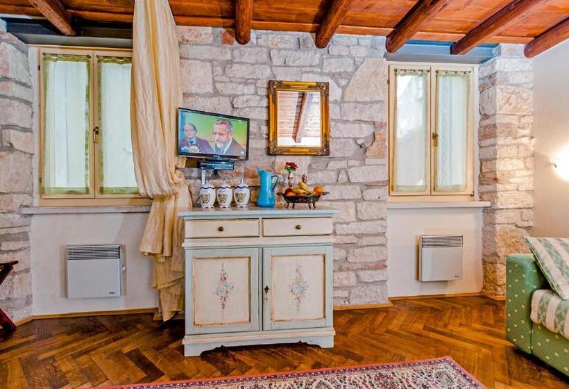 Apartamento Dúplex 1 Dormitório, Residence La Carera