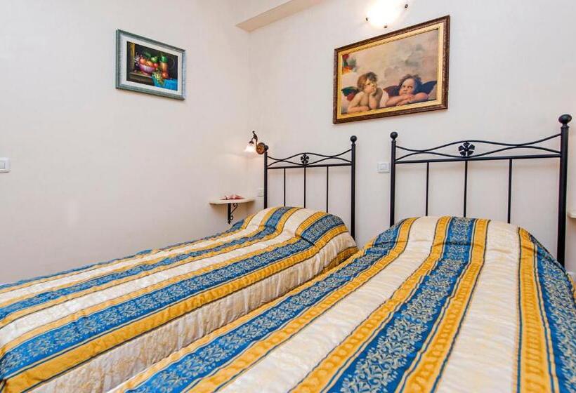 Apartamento 1 Dormitório Vista Mar, Residence La Carera
