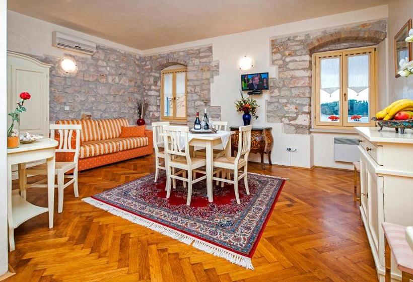 Апартаменты 1 Спальня Вид на Море, Residence La Carera