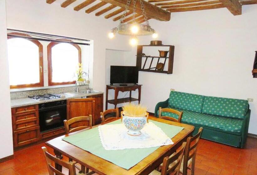 Люкс Deluxe Кровать Кинг, Castello Cortevecchio