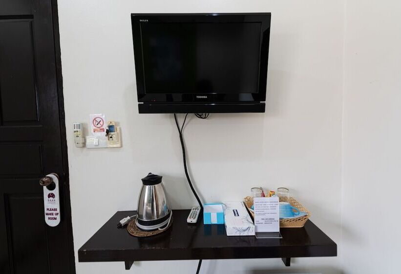 발코니 수피리어 룸, Baan Yuyen Karon Guesthouse