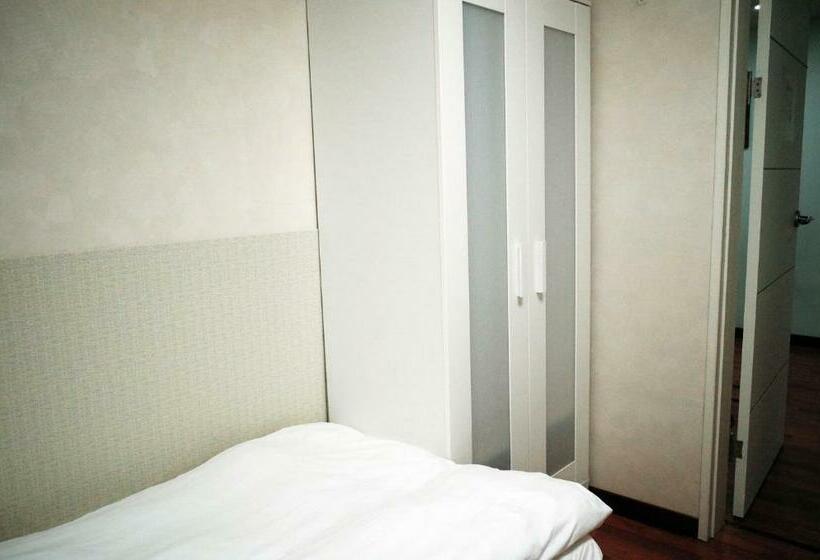 스탠다드 싱글 룸 공동욕실, Yakorea Hostel Gangnam