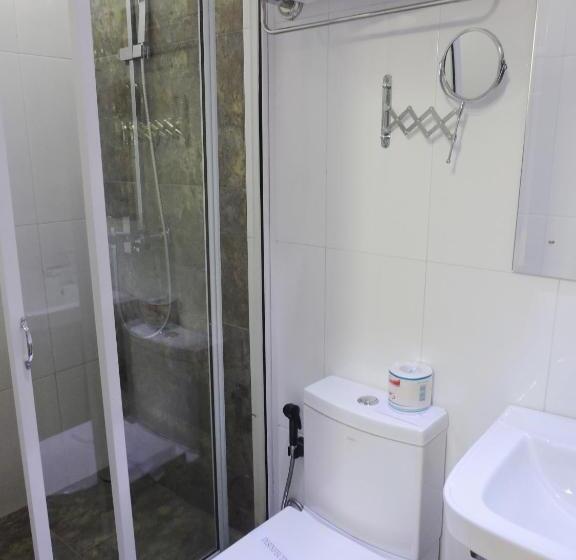 חדר סטנדרט לשלושה, Travellers Nest Kandy