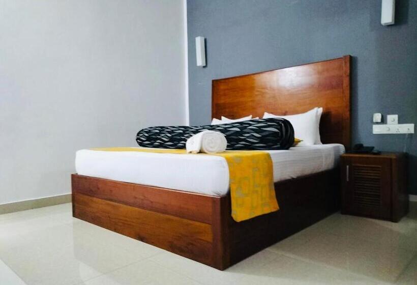 חדר משפחתי דלוקס, Travellers Nest Kandy