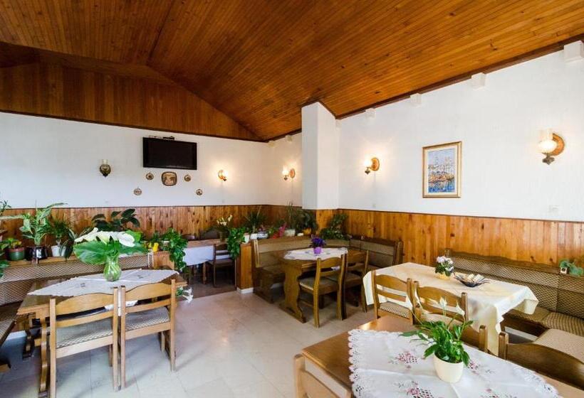 Quarto Estandar Vista Mar com Sacada, Guesthouse Moretić