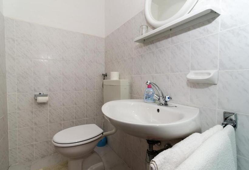 Quarto Estandar Vista Jardim, Guesthouse Moretić