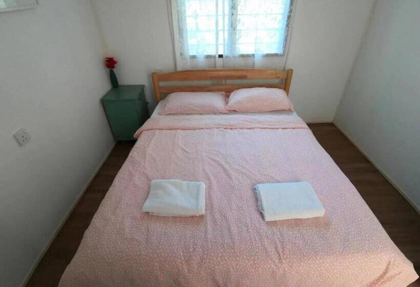 اتاق استاندارد با سرویس بهداشتی مشترک, Moonriver Lodge