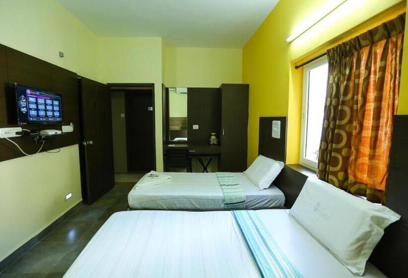 חדר דלוקס, Season 4 Residences  Thiruvanmiyur Near Tidel Park Apollo Proton Cancer Center And Iit Madras Resear