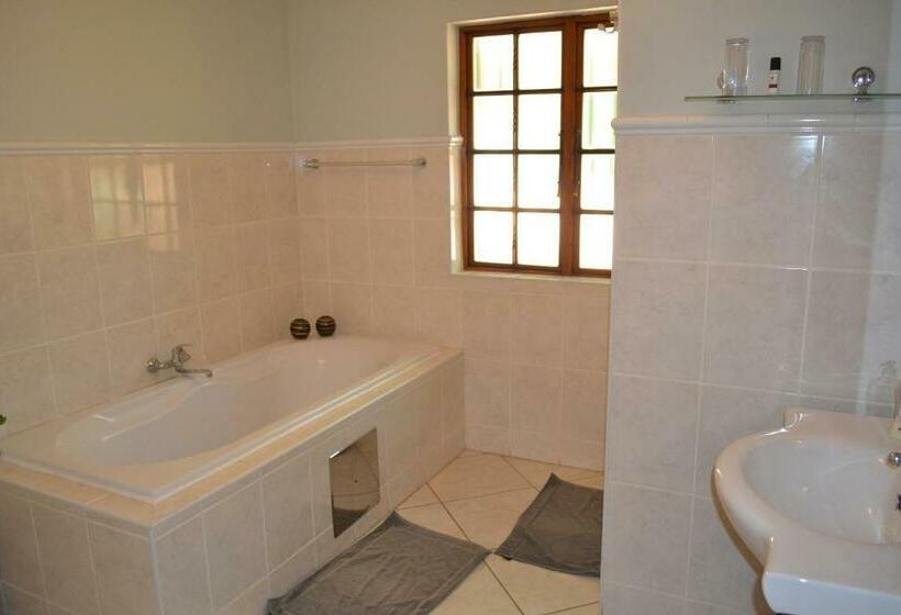 חדר דלוקס עם מרפסת, Edelweiss Corporate Guesthouse