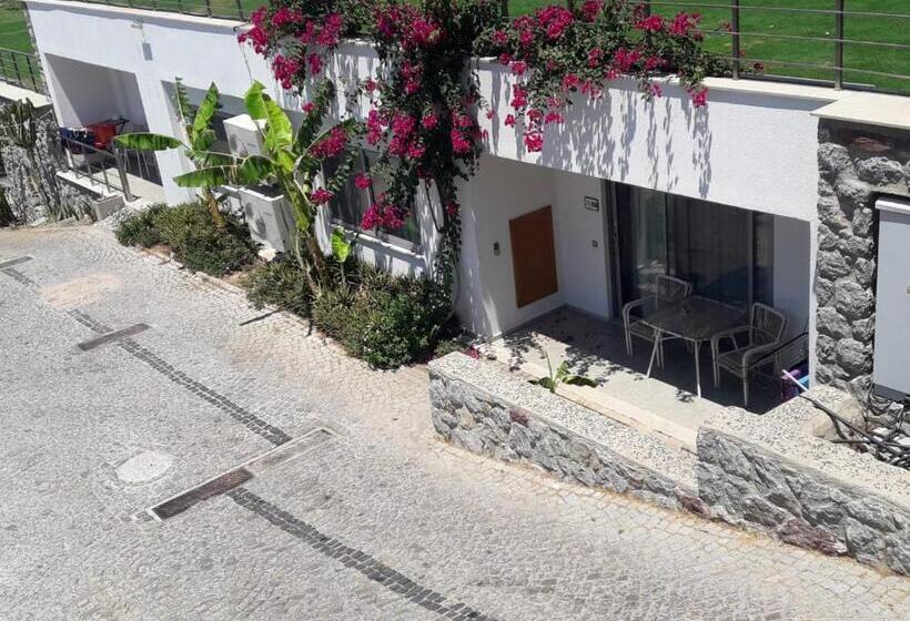 Номер Стандарт Вид на Сад, Degirmenburnu Residence