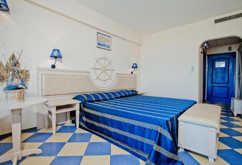 Quarto Estandar Vista Mar, Chaika Beach Resort