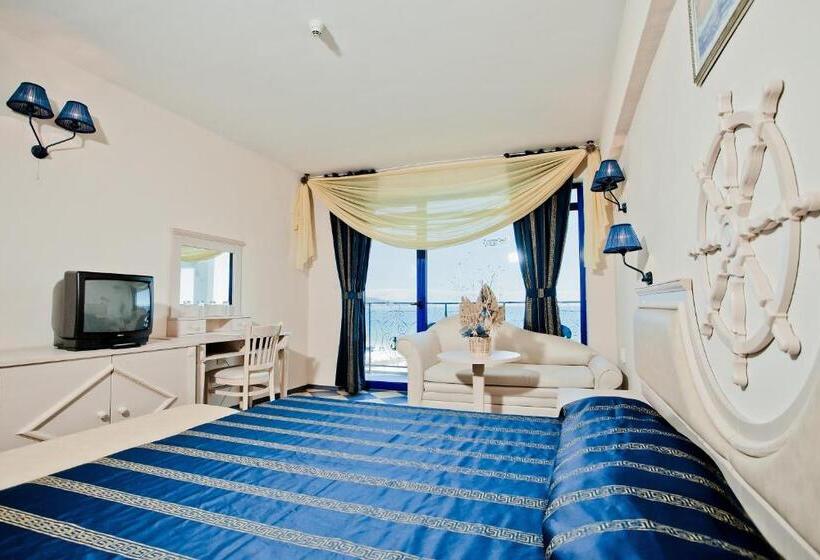 Quarto Estandar Vista Mar, Chaika Beach Resort