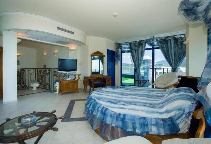 Quarto Dúplex, Chaika Beach Resort