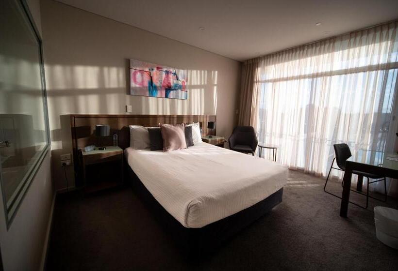 Номер Стандарт с Балконом, Sfera's Park Suites & Convention Centre