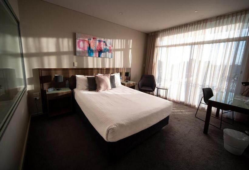 Номер Стандарт с Балконом, Sfera's Park Suites & Convention Centre