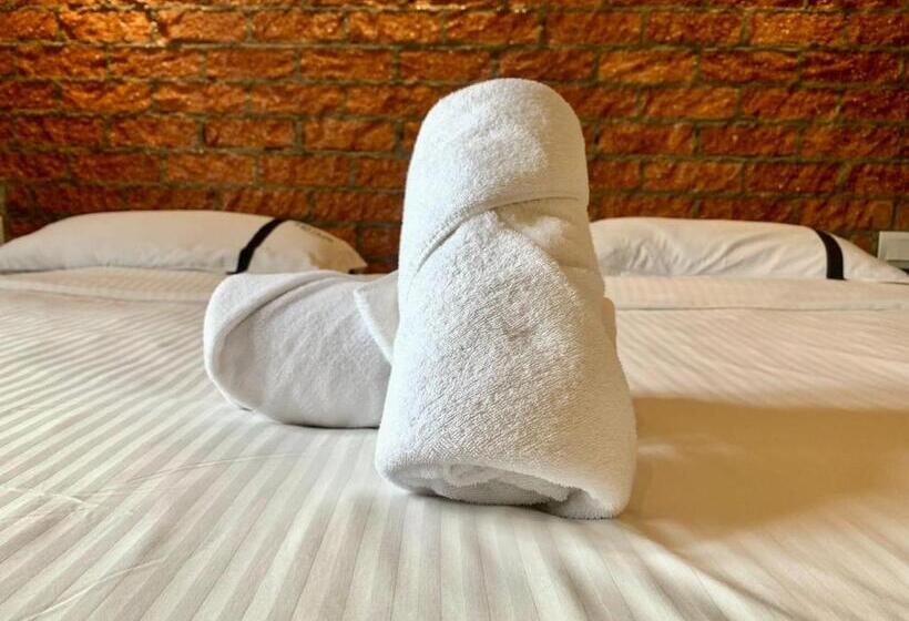스탠다드 스튜디오 킹침대, Smile Hotel Usj
