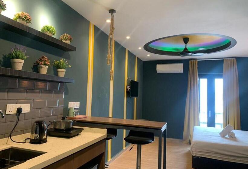 스탠다드 스튜디오 킹침대, Smile Hotel Usj