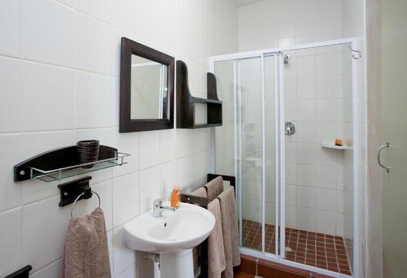 Номер Стандарт, Miles B&b Guest House