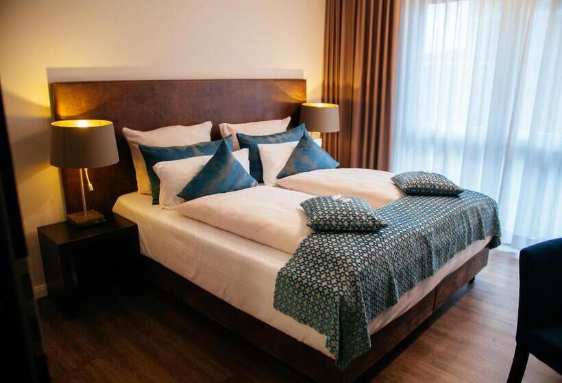 标准间, Strandhotel Luv