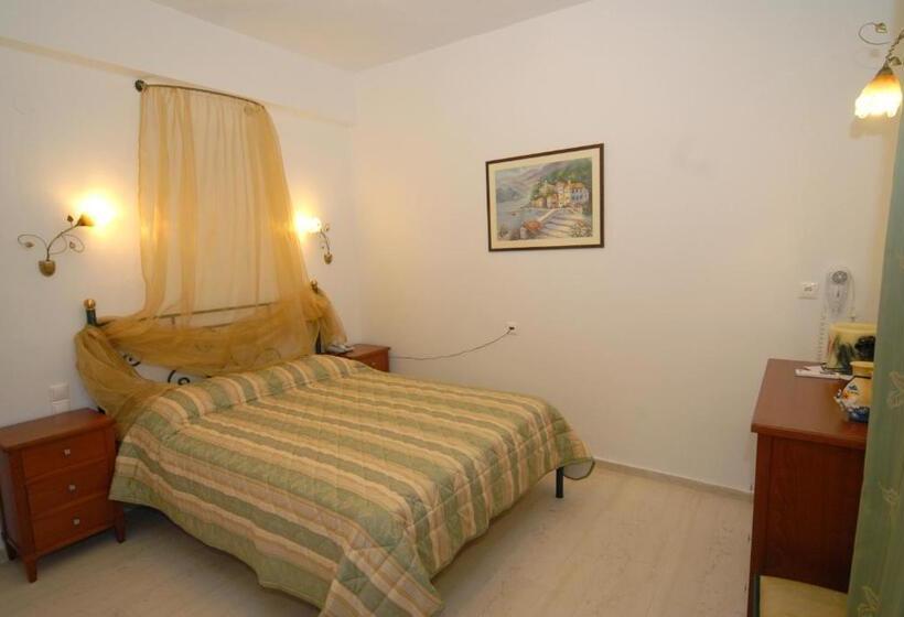 스탠다드 스튜디오, Skiathos Island Suites