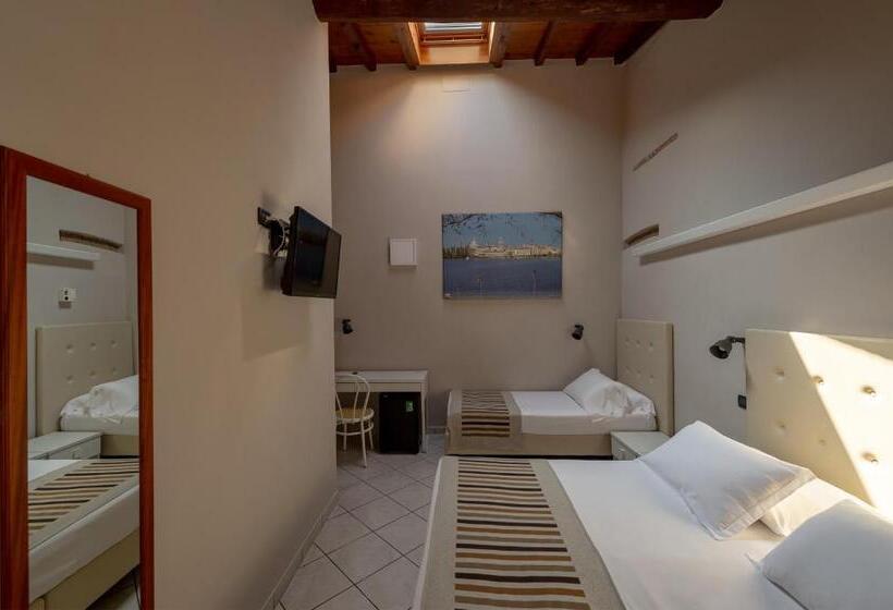 غرفة قياسية ثلاثية, Abbazia Bed & Breakfast