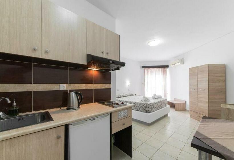 استودیوی استاندارد, Anelia Boutique Studios & Apartments