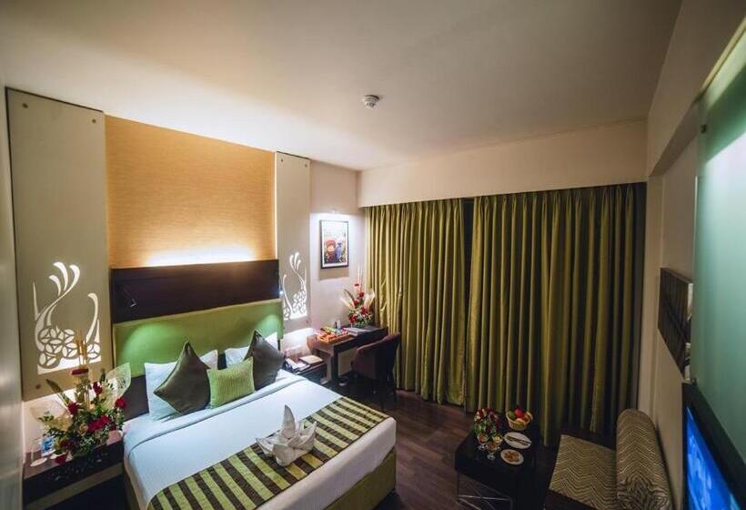 Номер Executive, Barsana Hotel & Resort Siliguri