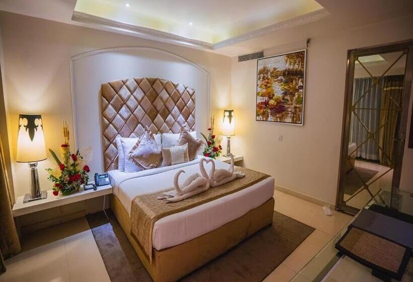 Люкс, Barsana Hotel & Resort Siliguri