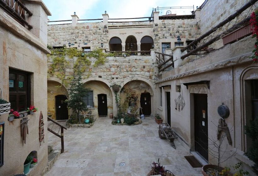 Номер Стандарт, Antik Cave House