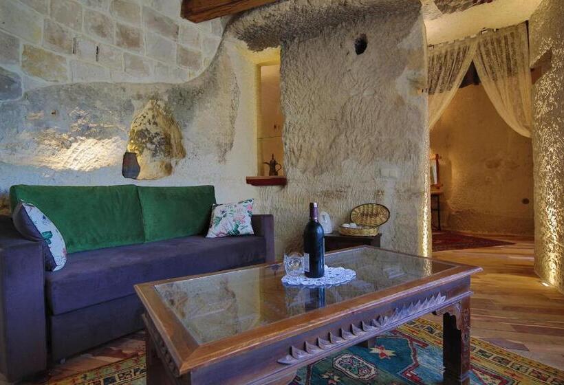 جناح, Panoramic Cave Hotel & Spa